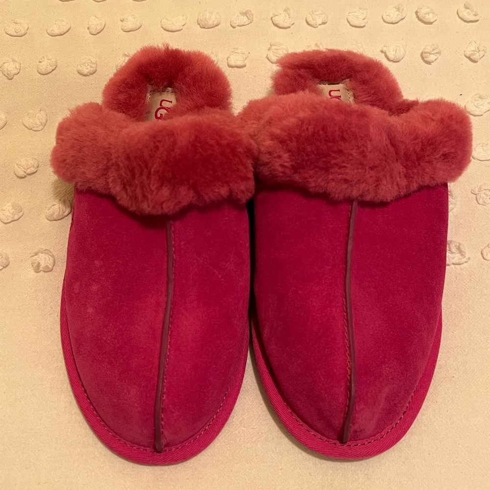 Hot Pink Ugg Slippers